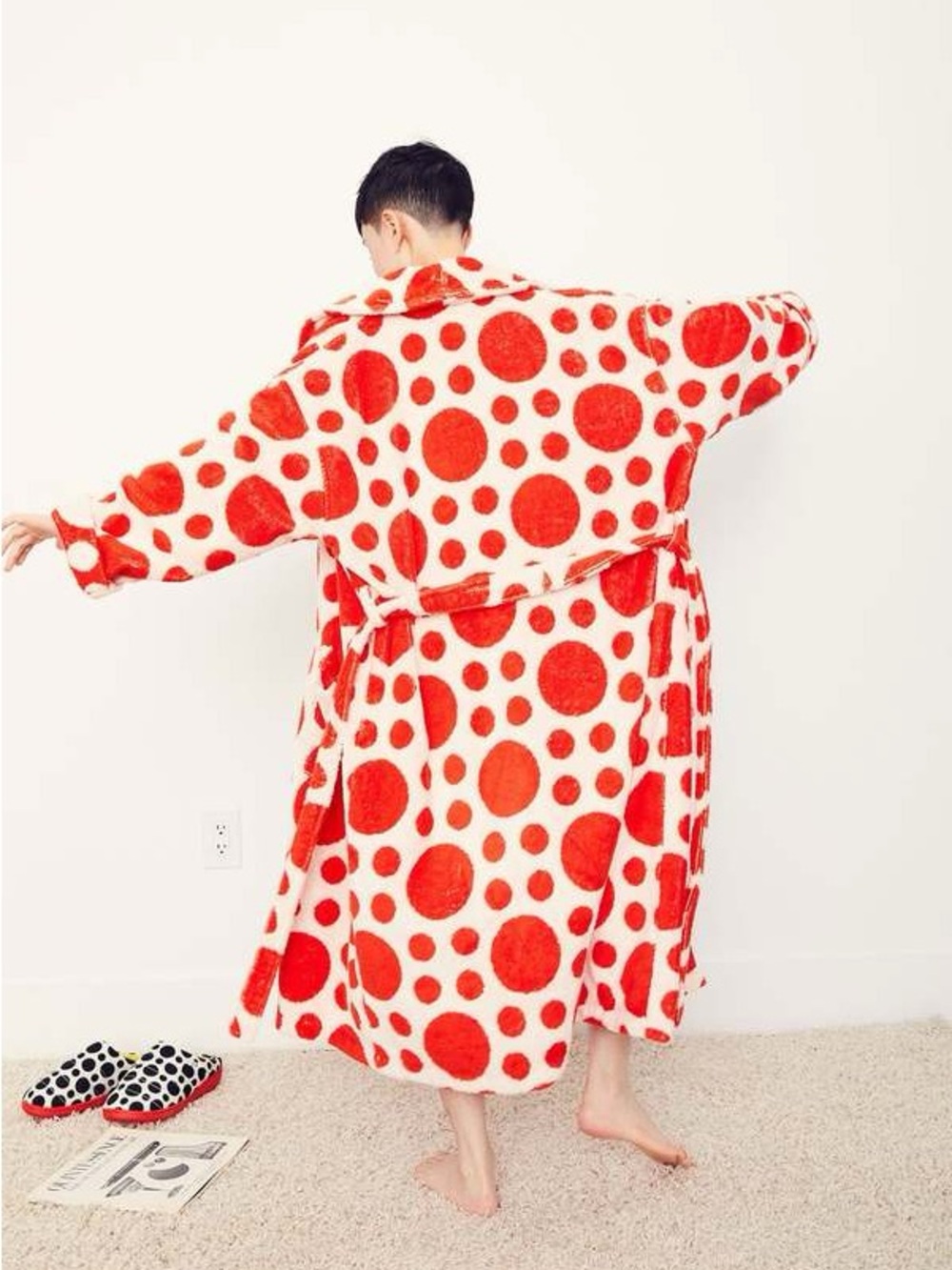 Dusen Dusen XL Bath Robe Red Circles Abstract Colorful